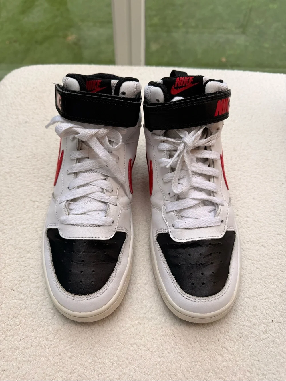 Nike Court Borough Mid 2 Youth Size 6Y